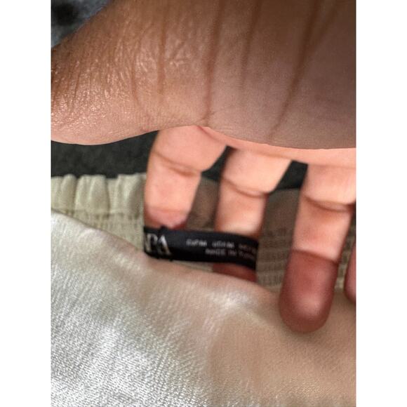 Zara Blouse Women Medium White Tie Shoulder Cropped Satin Coquette Feminine - Picture 2 of 8